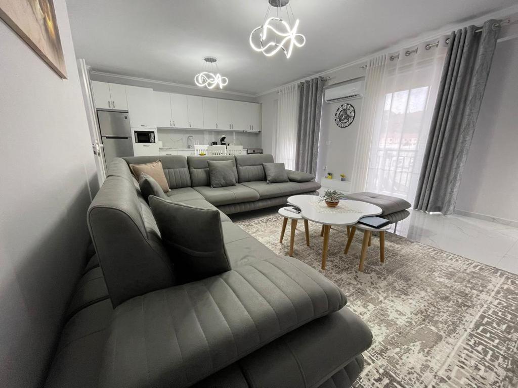 Luxury * Korce